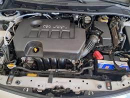 TOYOTA - COROLLA - 2011/2012 - Prata - R$ 64.900,00