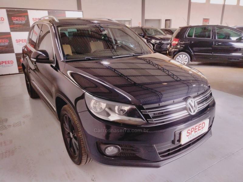VOLKSWAGEN - TIGUAN - 2012/2012 - Preta - R$ 59.800,00