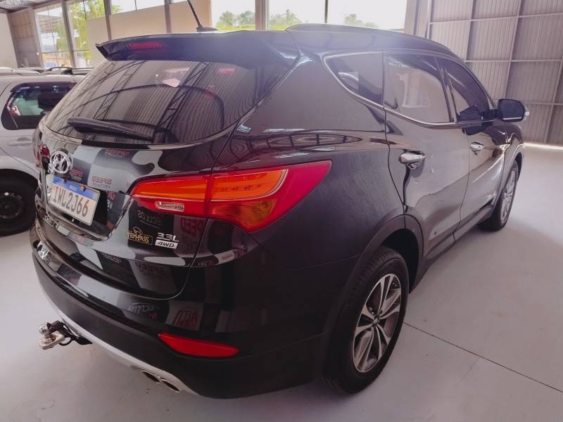 HYUNDAI - SANTA FÉ - 2014/2015 - Preta - R$ 95.900,00