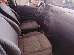VOLKSWAGEN - FOX - 2014/2014 - Branca - R$ 43.900,00