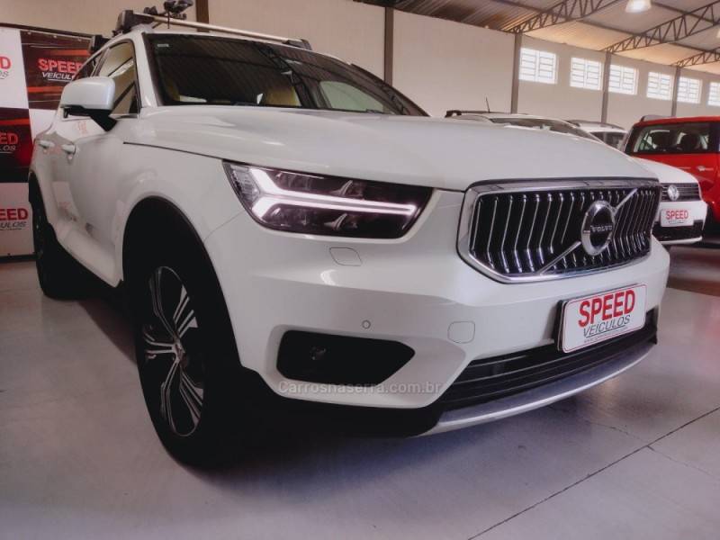 VOLVO - XC 40 - 2020/2021 - Branca - R$ 219.800,00