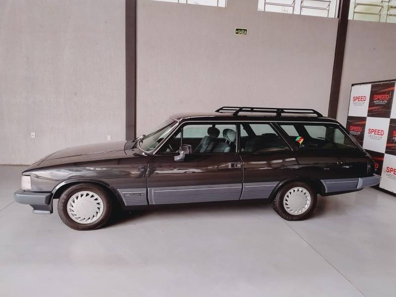 CHEVROLET - CARAVAN - 1989/1989 - Preta - R$ 68.900,00