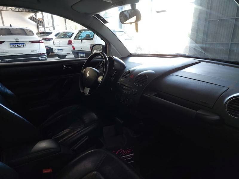 VOLKSWAGEN - NEW BEETLE - 2008/2008 - Preta - R$ 49.800,00