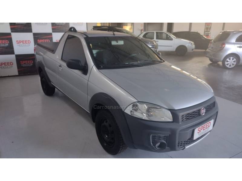 FIAT - STRADA - 2017/2017 - Prata - Sob Consulta