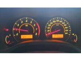 TOYOTA - COROLLA - 2010/2011 - Branca - R$ 64.900,00