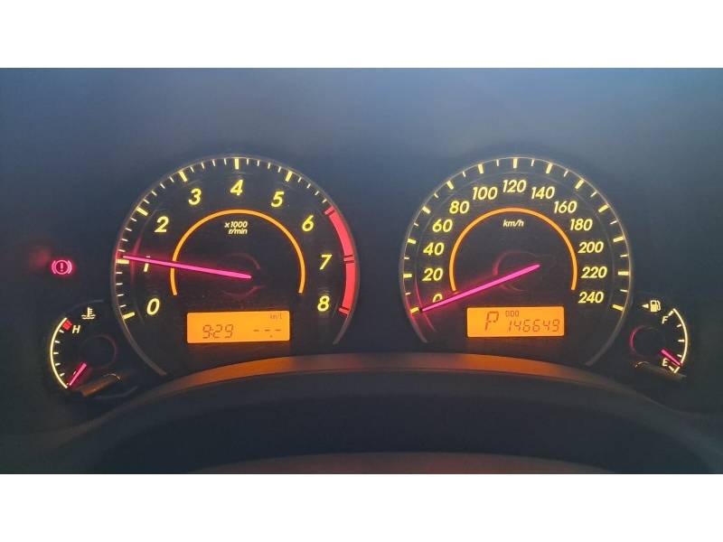 TOYOTA - COROLLA - 2010/2011 - Branca - R$ 64.900,00