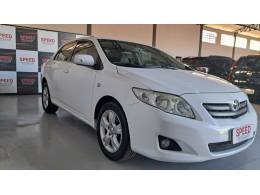 TOYOTA - COROLLA - 2010/2011 - Branca - R$ 64.900,00