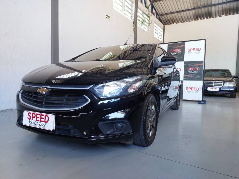 CHEVROLET - ONIX - 2019/2019 - Preta - R$ 53.900,00