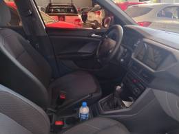 VOLKSWAGEN - T-CROSS - 2022/2023 - Prata - R$ 107.900,00