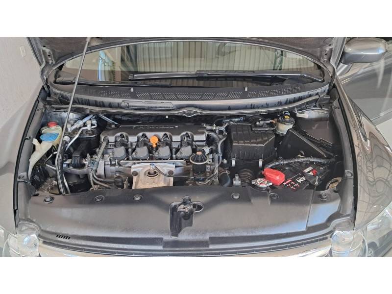 HONDA - CIVIC - 2006/2007 - Cinza - R$ 46.900,00