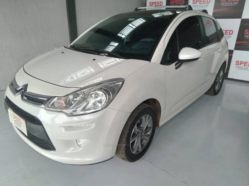 CITROËN - C3 - 2014/2015 - Branca - R$ 35.900,00