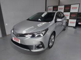 TOYOTA - COROLLA - 2018/2019 - Prata - R$ 108.900,00