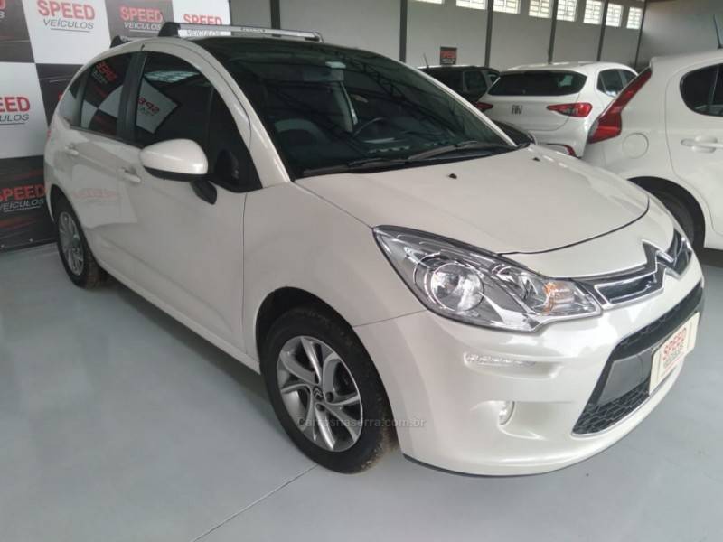 CITROËN - C3 - 2014/2015 - Branca - R$ 35.900,00
