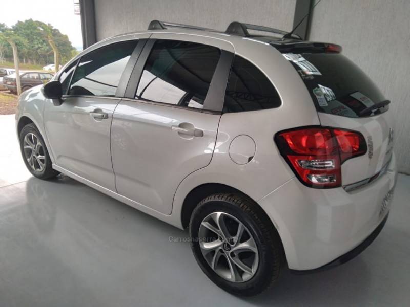 CITROËN - C3 - 2014/2015 - Branca - R$ 35.900,00