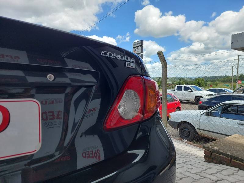 TOYOTA - COROLLA - 2009/2010 - Preta - R$ 54.900,00