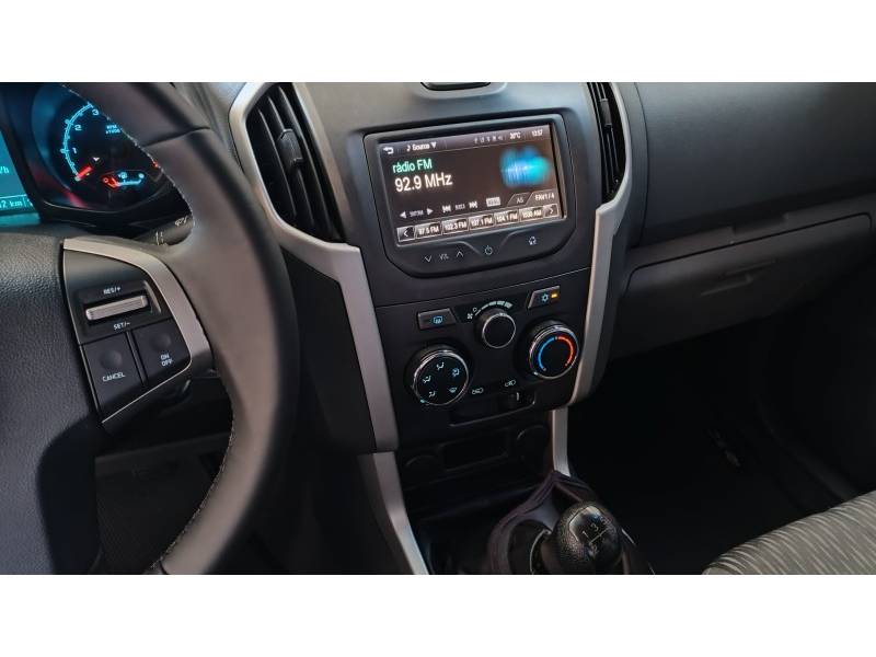 CHEVROLET - S10 - 2013/2014 - Branca - R$ 96.900,00