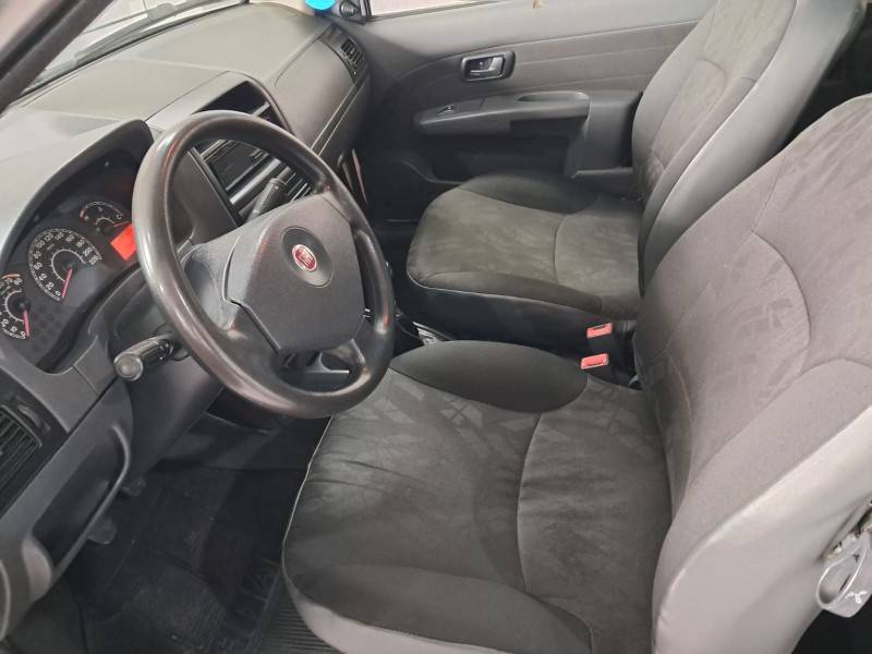 FIAT - STRADA - 2010/2011 - Branca - R$ 46.900,00