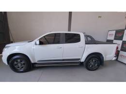 CHEVROLET - S10 - 2013/2014 - Branca - R$ 96.900,00