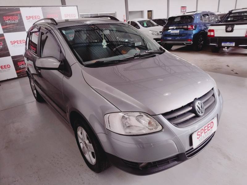 VOLKSWAGEN - SPACEFOX - 2006/2007 - Cinza - R$ 31.900,00