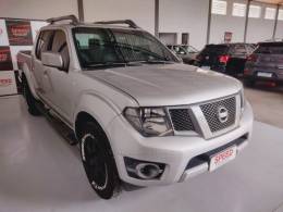 NISSAN - FRONTIER - 2014/2015 - Prata - R$ 111.900,00