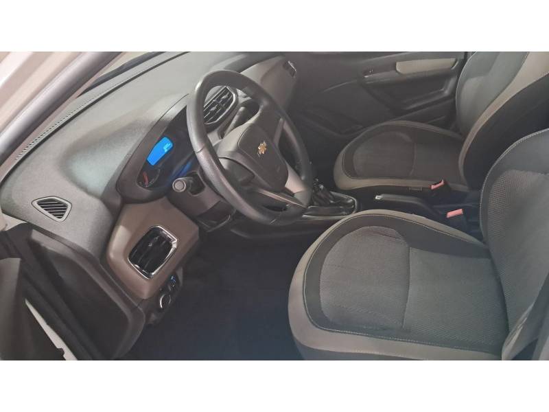 CHEVROLET - PRISMA - 2013/2014 - Branca - R$ 45.500,00