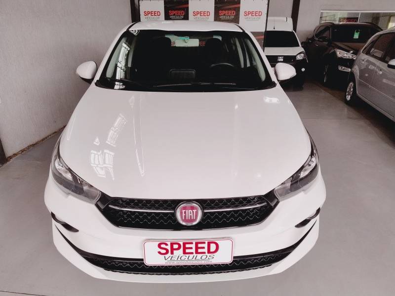 FIAT - CRONOS - 2018/2019 - Branca - R$ 59.900,00