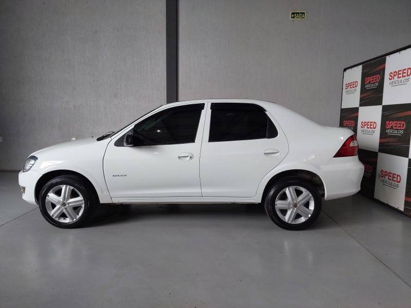 CHEVROLET - PRISMA - 2010/2011 - Branca - R$ 32.900,00