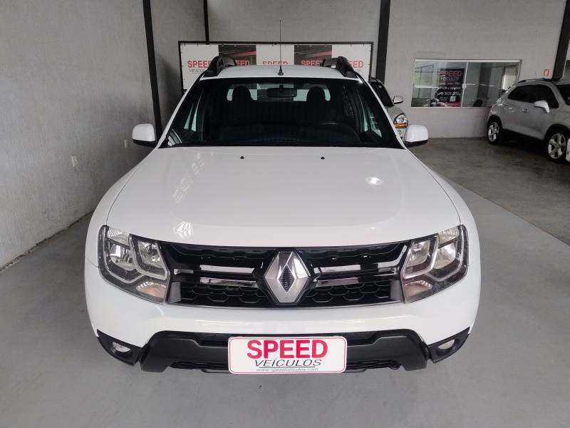 RENAULT - DUSTER OROCH - 2016/2017 - Branca - R$ 73.900,00
