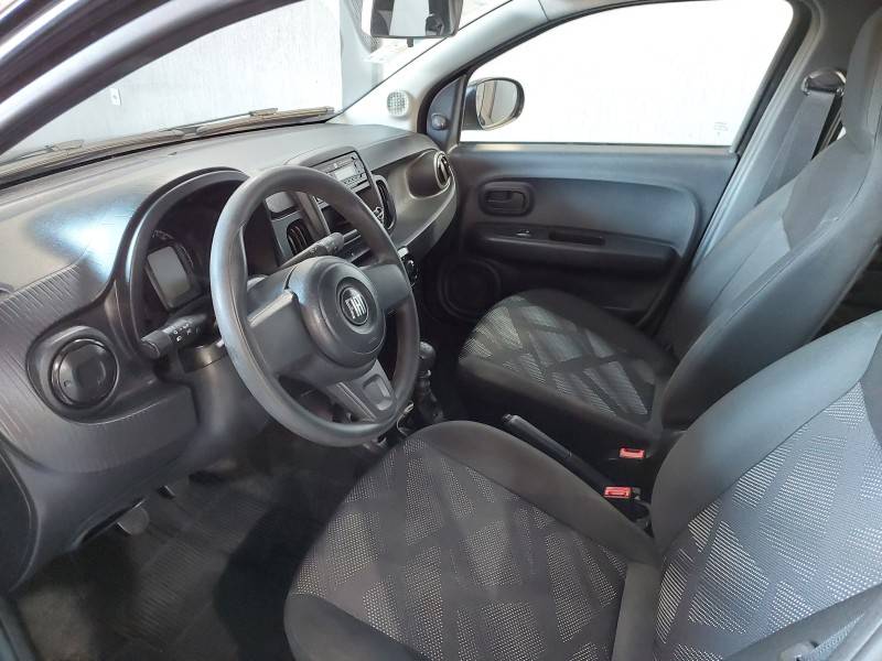 FIAT - MOBI - 2022/2023 - Preta - R$ 54.900,00