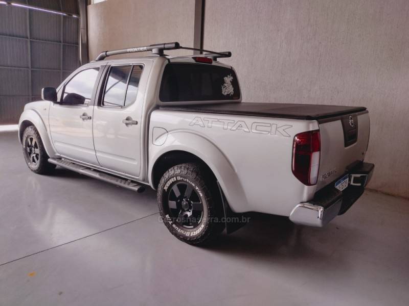 NISSAN - FRONTIER - 2014/2015 - Prata - Sob Consulta