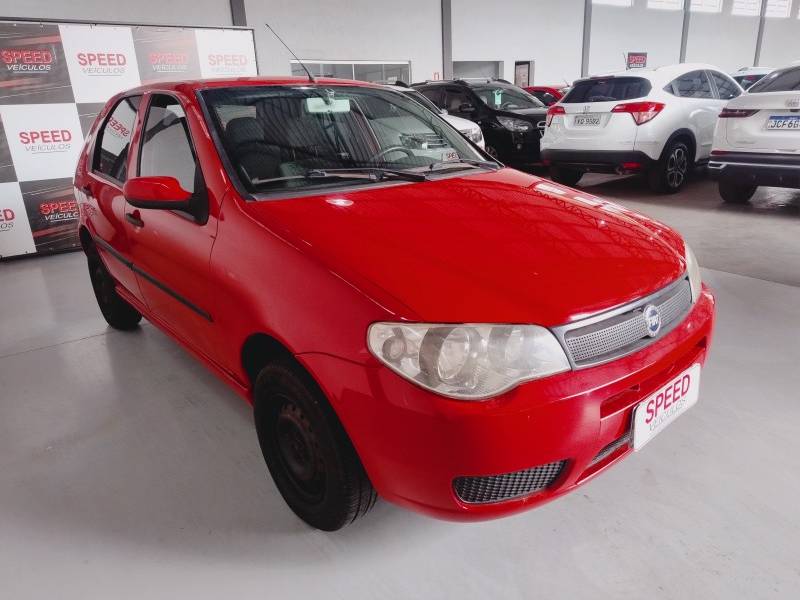 FIAT - PALIO - 2008/2008 - Vermelha - R$ 27.900,00