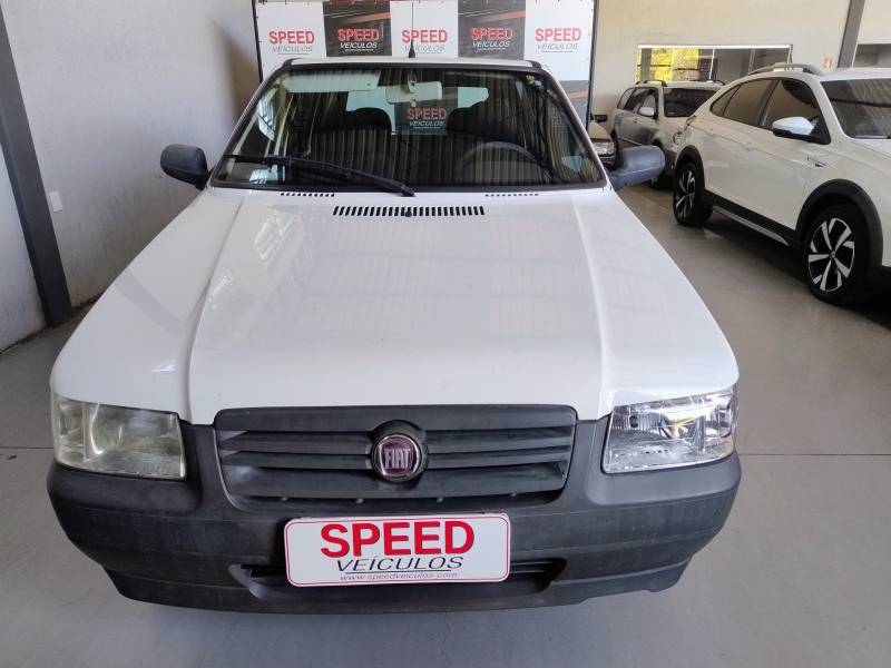 FIAT - UNO - 2012/2013 - Branca - R$ 31.800,00