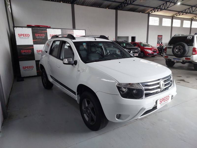 RENAULT - DUSTER - 2012/2013 - Branca - R$ 51.900,00