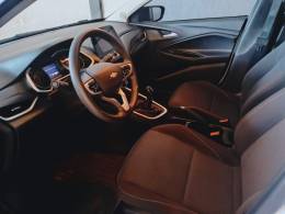 CHEVROLET - ONIX - 2024/2024 - Branca - R$ 82.900,00