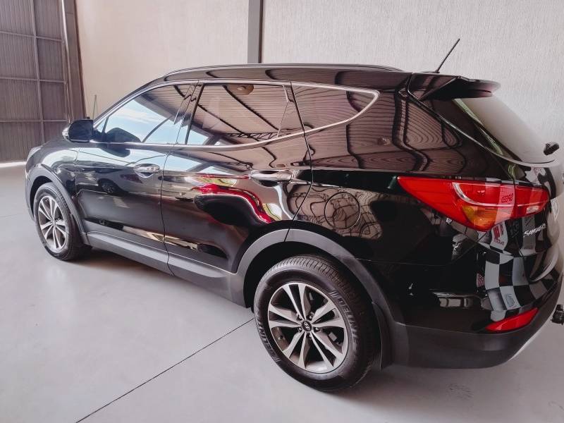 HYUNDAI - SANTA FÉ - 2014/2015 - Preta - R$ 95.900,00