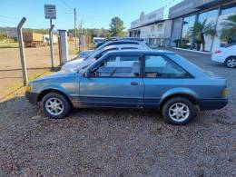 FORD - ESCORT - 1988/1989 - Azul - R$ 9.990,00