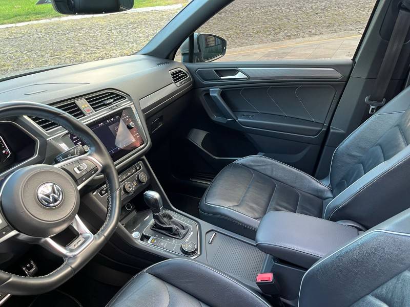 VOLKSWAGEN - TIGUAN - 2019/2019 - Cinza - R$ 145.900,00