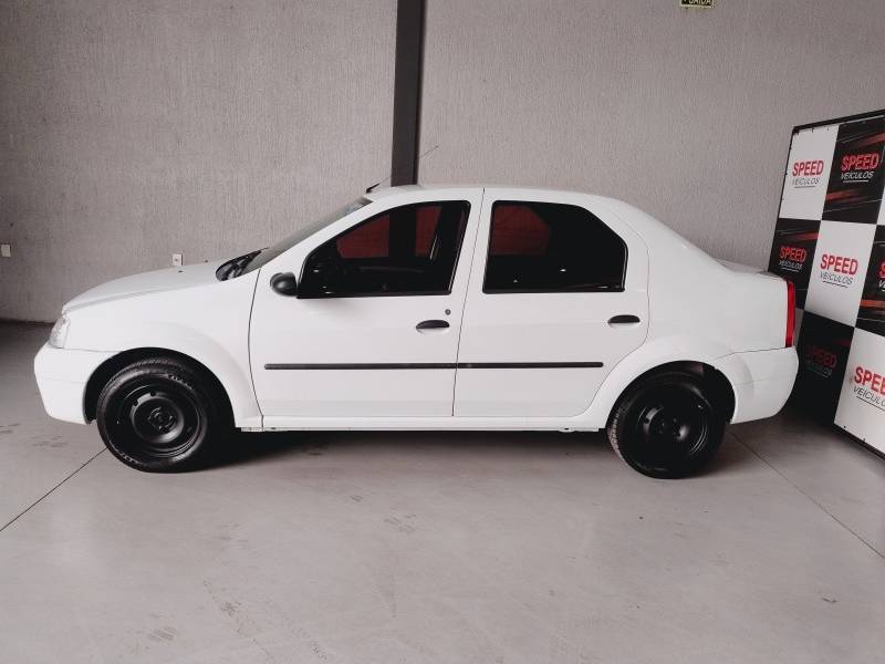 RENAULT - LOGAN - 2009/2009 - Branca - R$ 24.900,00