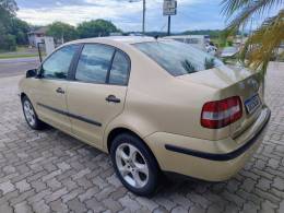 VOLKSWAGEN - POLO SEDAN - 2003/2003 - Bege - R$ 23.900,00