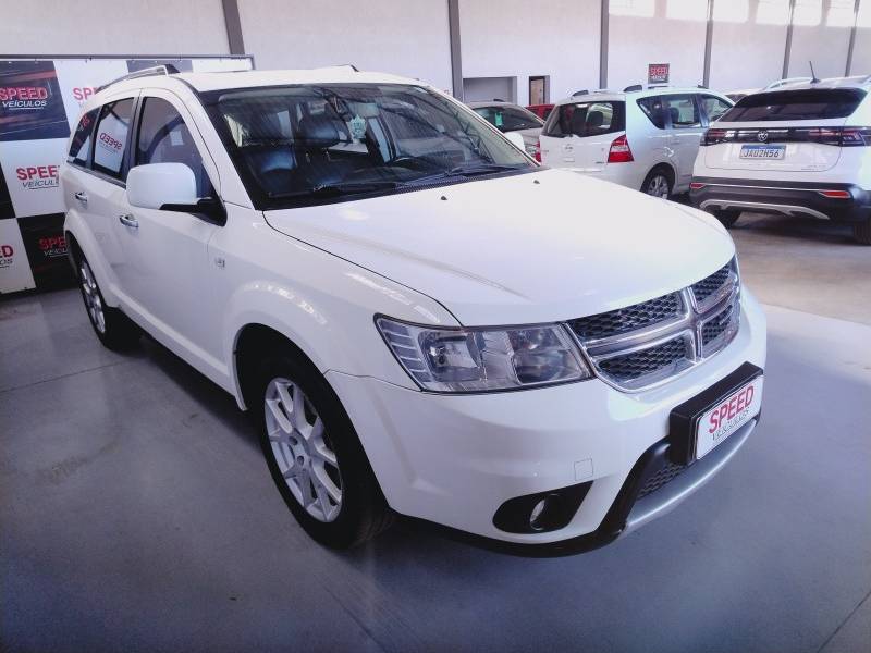DODGE - JOURNEY - 2013/2013 - Branca - R$ 58.900,00
