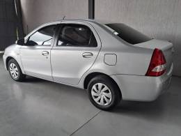 TOYOTA - ETIOS - 2016/2017 - Prata - R$ 57.900,00
