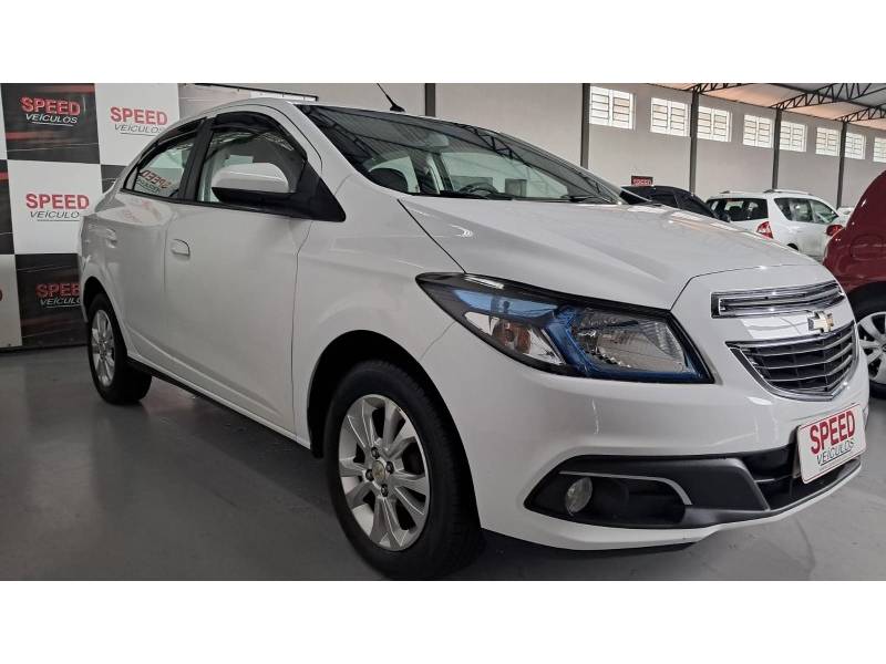 CHEVROLET - PRISMA - 2015/2015 - Branca - R$ 54.900,00
