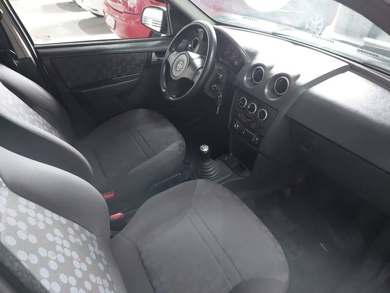 CHEVROLET - PRISMA - 2009/2010 - Preta - R$ 28.900,00