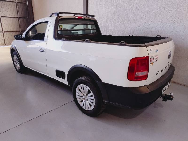VOLKSWAGEN - SAVEIRO - 2019/2020 - Branca - R$ 57.800,00