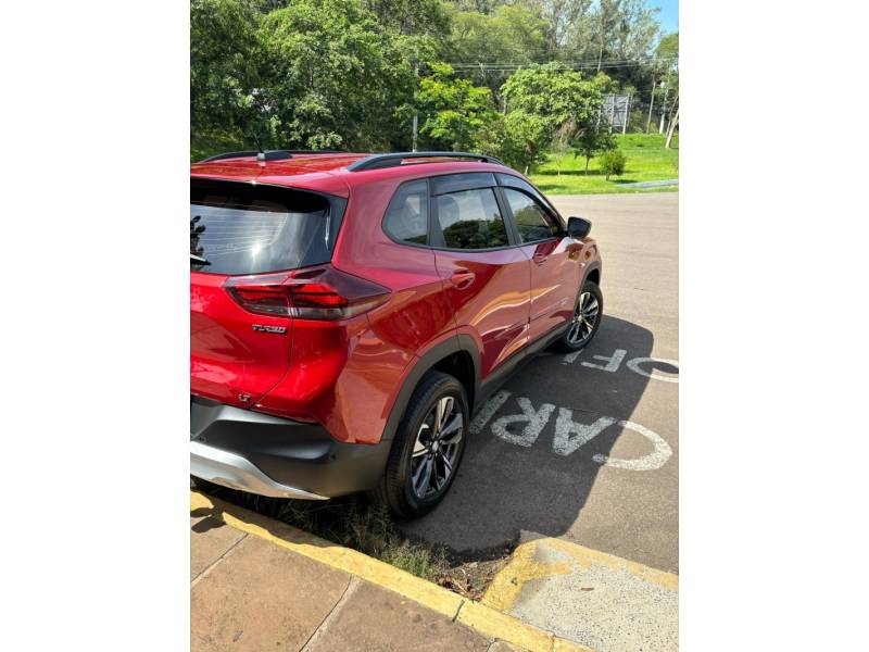 CHEVROLET - TRACKER - 2022/2023 - Vermelha - R$ 105.800,00