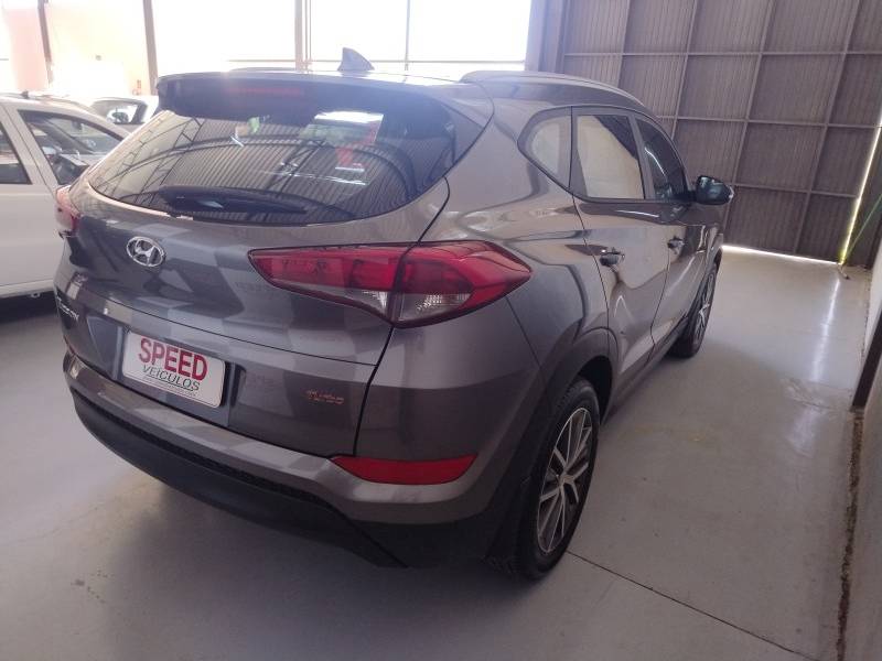 HYUNDAI - TUCSON - 2017/2018 - Cinza - R$ 98.900,00