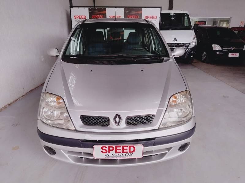 RENAULT - SCÉNIC - 2008/2009 - Prata - R$ 24.800,00