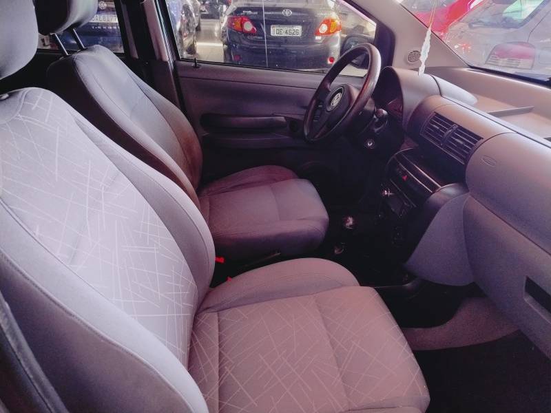 VOLKSWAGEN - SPACEFOX - 2006/2007 - Cinza - R$ 31.900,00