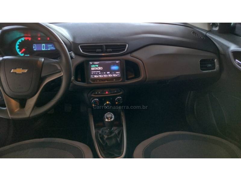 CHEVROLET - PRISMA - 2015/2015 - Vermelha - R$ 47.900,00