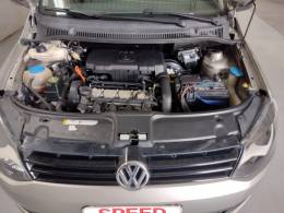 VOLKSWAGEN - FOX - 2013/2014 - Prata - R$ 43.900,00